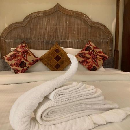 Chique Shanti Resort Mandrem Esterno foto