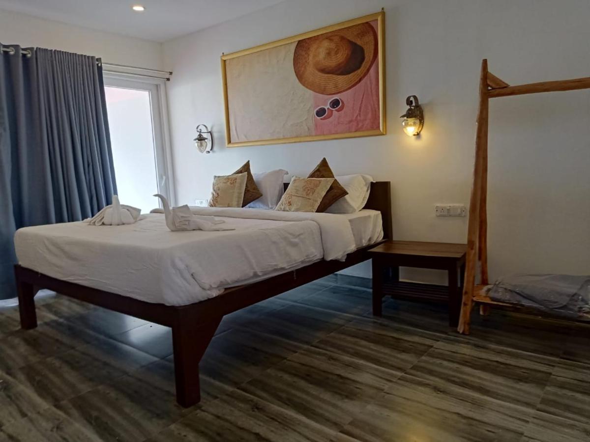 Chique Shanti Resort Mandrem Esterno foto