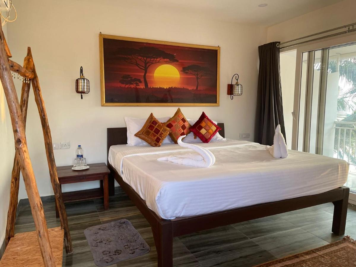 Chique Shanti Resort Mandrem Esterno foto