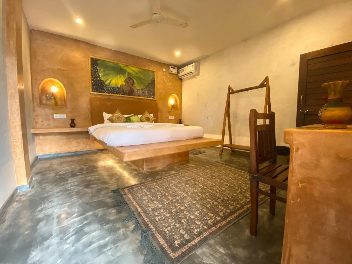 Chique Shanti Resort Mandrem Esterno foto
